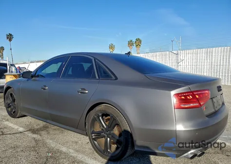 2013 Audi S8 Quattro z USA, uszkodzony, nr VIN WAUD2AFD4DN007731
